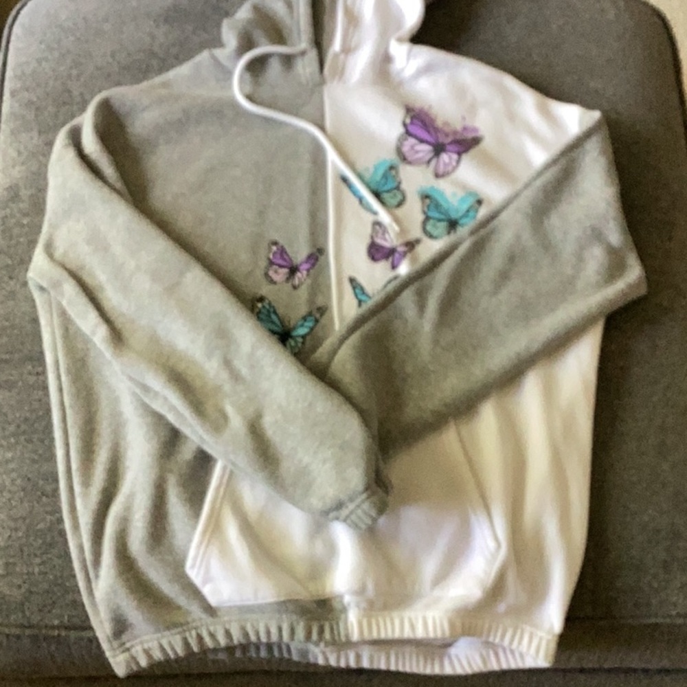 Rue 21 sweatshirt